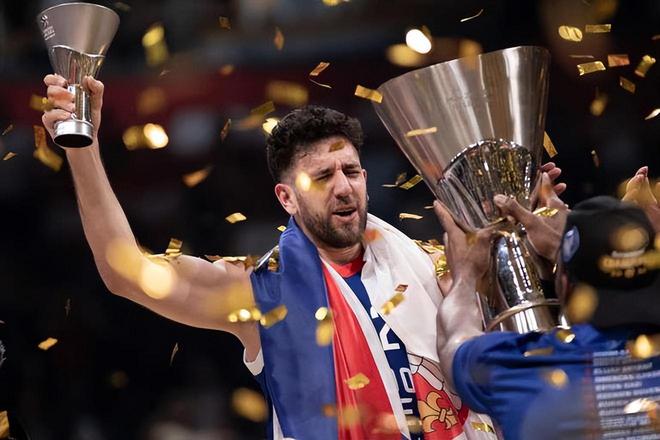 保罗超越费舍尔升至NBA常规赛胜场数历史第九位（保罗胜场超越费舍尔，升至NBA常规赛历史第九）